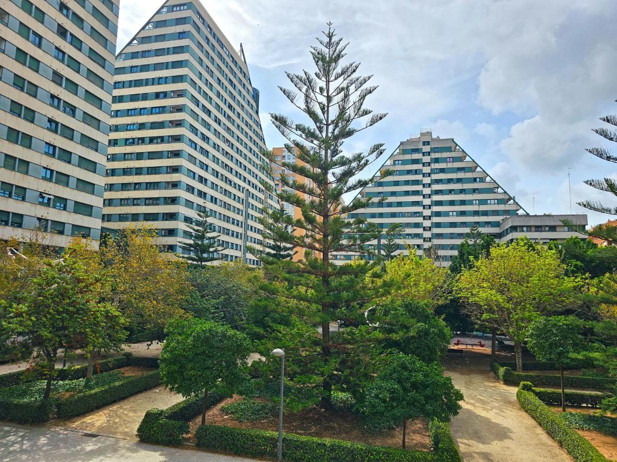 Apartamentos Las Ciencias U Valência Exterior foto